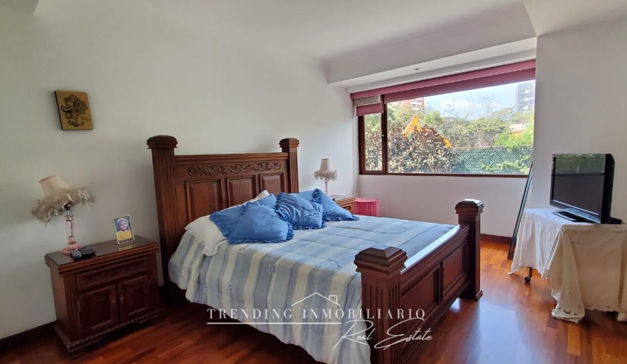 WhatsApp Image 2023-12-11 at 10.40.42 AM