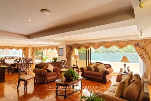 WhatsApp Image 2023-12-11 at 10.40.56 AM