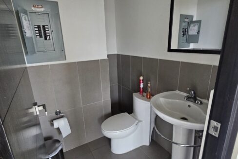 WhatsApp Image 2025-11-11 at 10.01.03 PM (5)