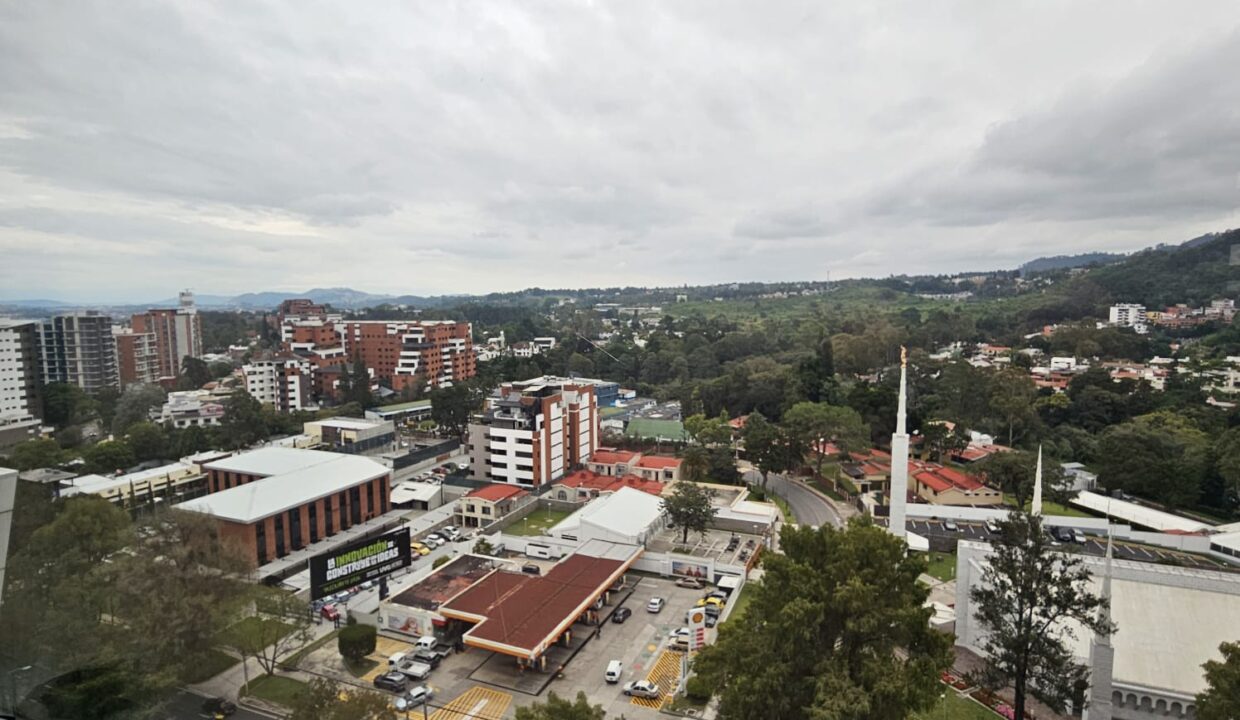 WhatsApp Image 2025-11-11 at 10.01.04 PM