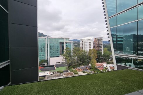 WhatsApp Image 2025-11-11 at 10.01.04 PM (3)