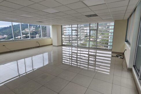 WhatsApp Image 2025-11-11 at 10.01.04 PM (5)