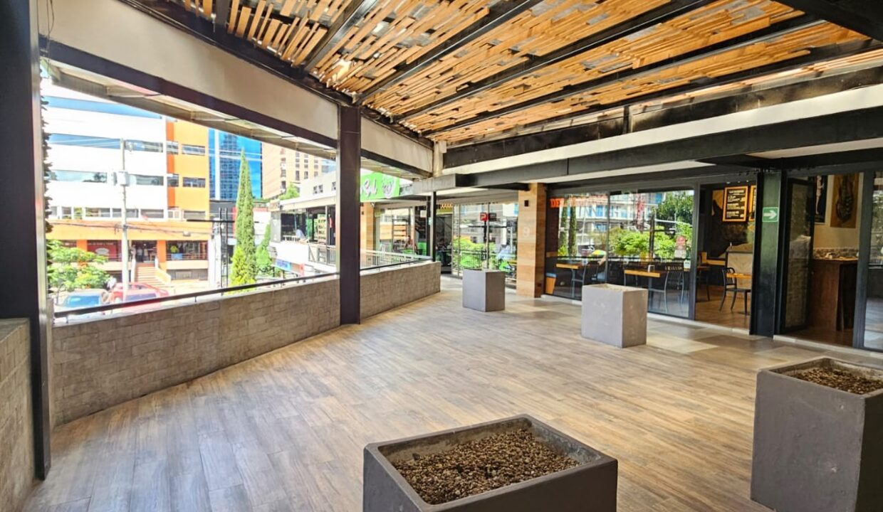 WhatsApp Image 2025-11-06 at 3.32.45 PM (1)