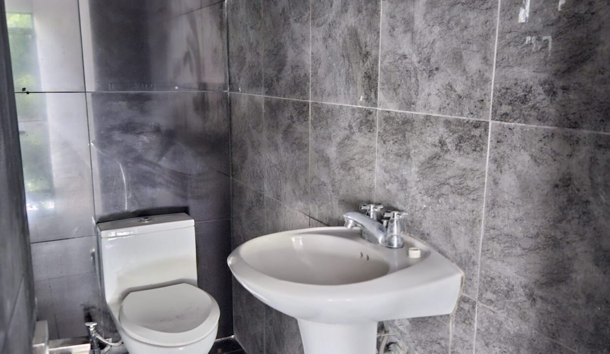 WhatsApp Image 2025-09-30 at 10.38.37 AM (4)