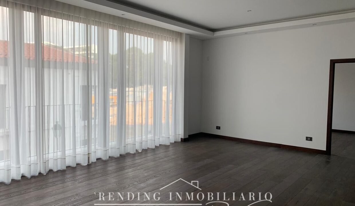 WhatsApp Image 2025-05-15 at 6.00.10 PM (1)