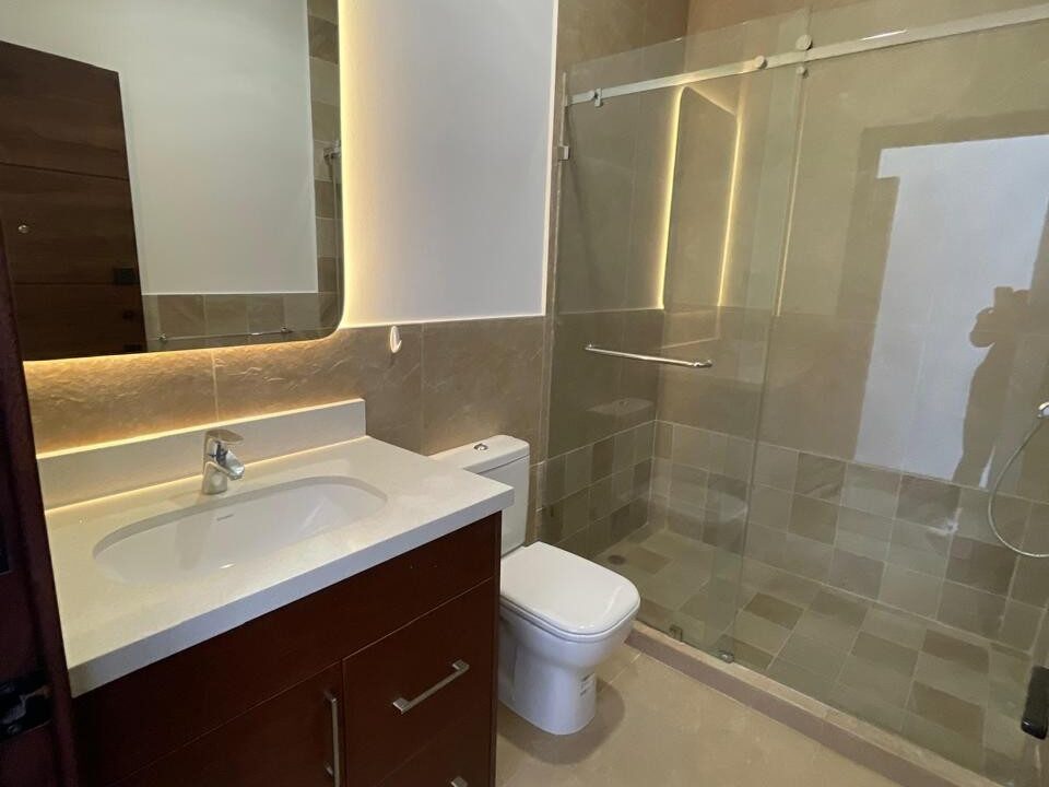 WhatsApp Image 2025-10-15 at 5.50.26 PM (3)