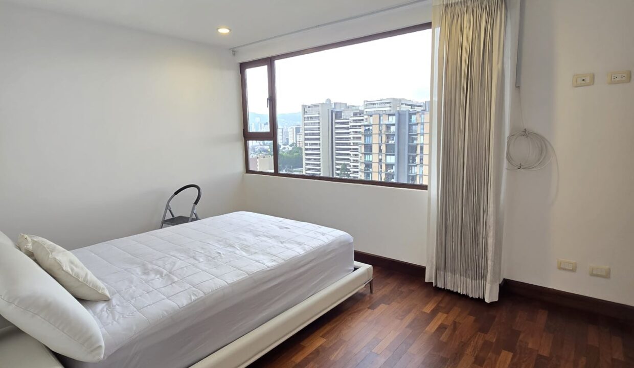 WhatsApp Image 2025-10-17 at 1.41.49 PM