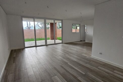 WhatsApp Image 2025-09-03 at 6.14.47 PM (2)