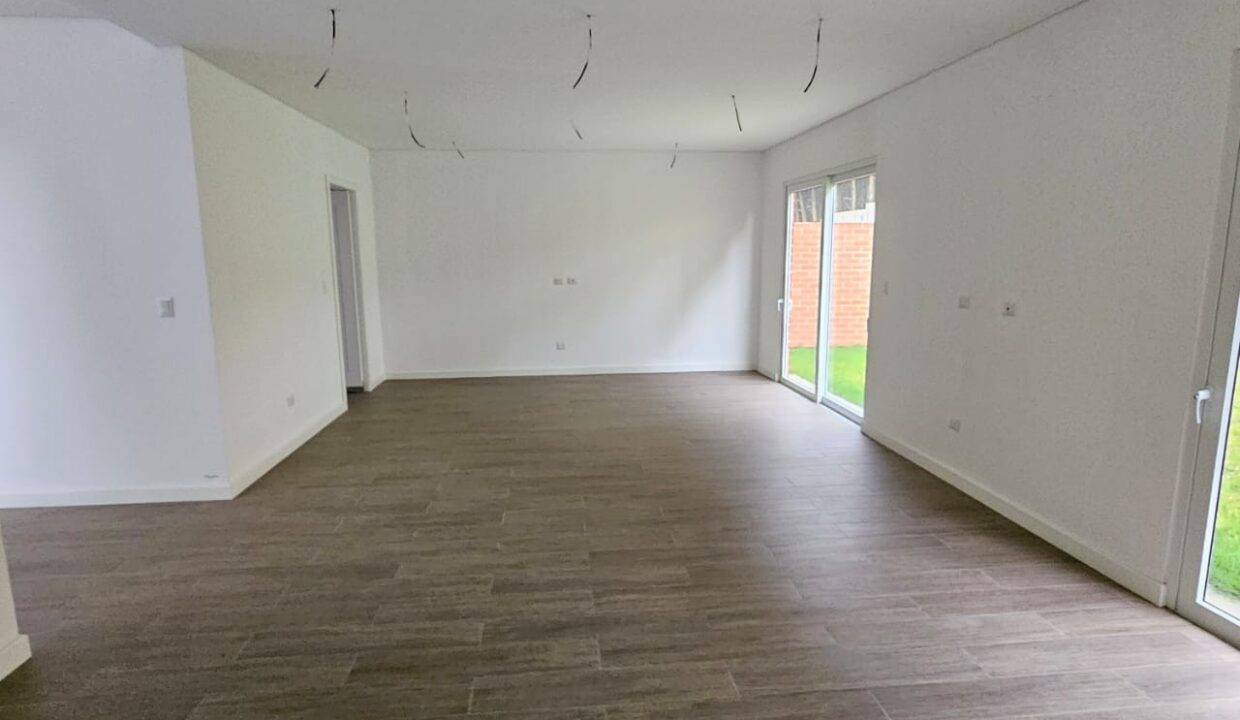 WhatsApp Image 2025-09-03 at 6.15.46 PM (4)