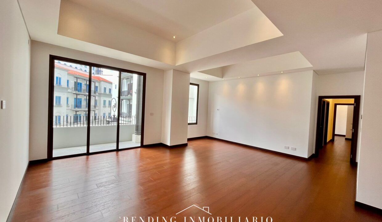 WhatsApp Image 2025-11-11 at 12.00.48 AM (1)