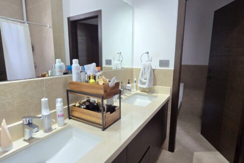 Baño apartamento Magnolias de Cayalá