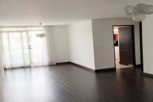 Apartamento en Edificio Attica, Zona 14